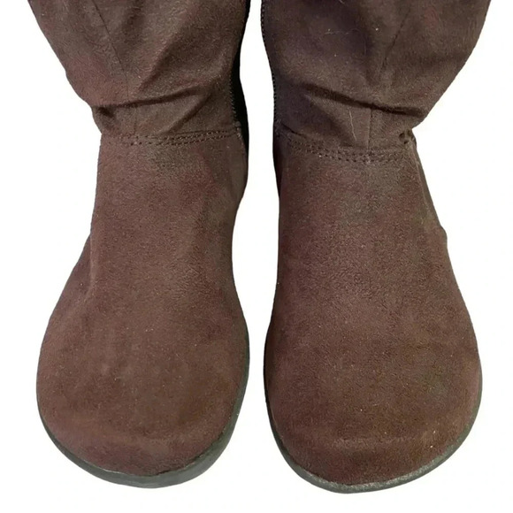 Disney WIZARD OF WAVERY PLACE Brown Faux Suede Boots w/Gold Studs Girl sz 12.5 - Picture 2 of 4